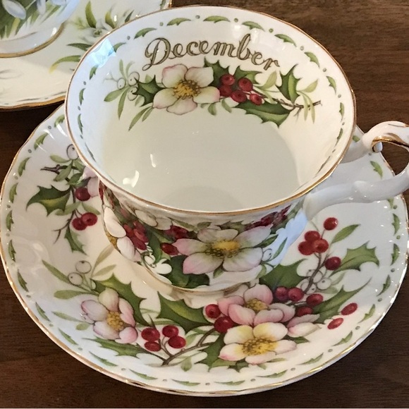 Royal Albert DECEMBER Flower of the Month tea cup and Saucer Made in England - Picture 5 of 6